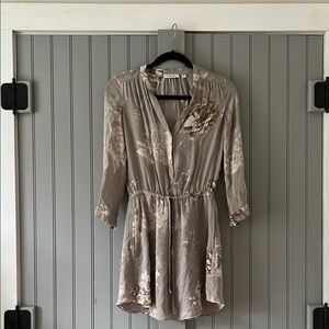 Babaton Gold V-Neck Cuffed Sleeve Cocktail Dress